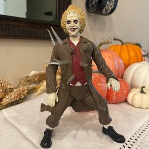 NECA Warner Bros Spiked Beetlejuice Figure Figurine 8"